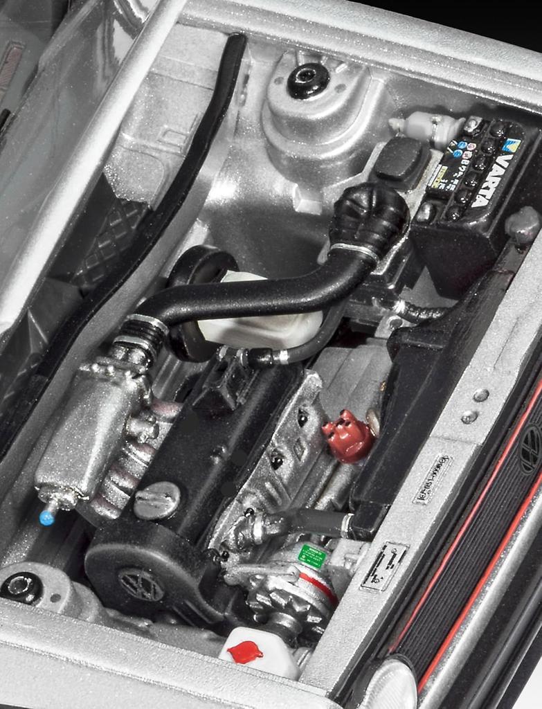 German Revell 1/24 VW Golf 1 GTI 07072 Plastic Model