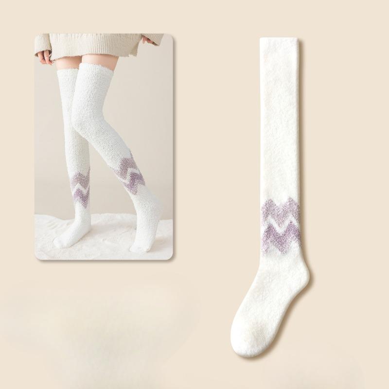 White Over-the-knee Socks, Women's Winter Fleece Thickened Long Socks, Super Thick Home Warm Sleep Socks, Coral Fleece Long Socks