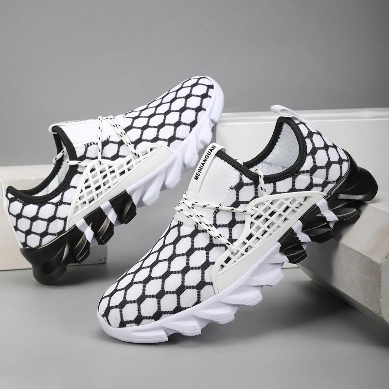 2025 New Simple Fashionable Mens Sports Shoes Versatile Outdoor Lightweight Breathable Running Shoes Daily Retro Walking Shoes