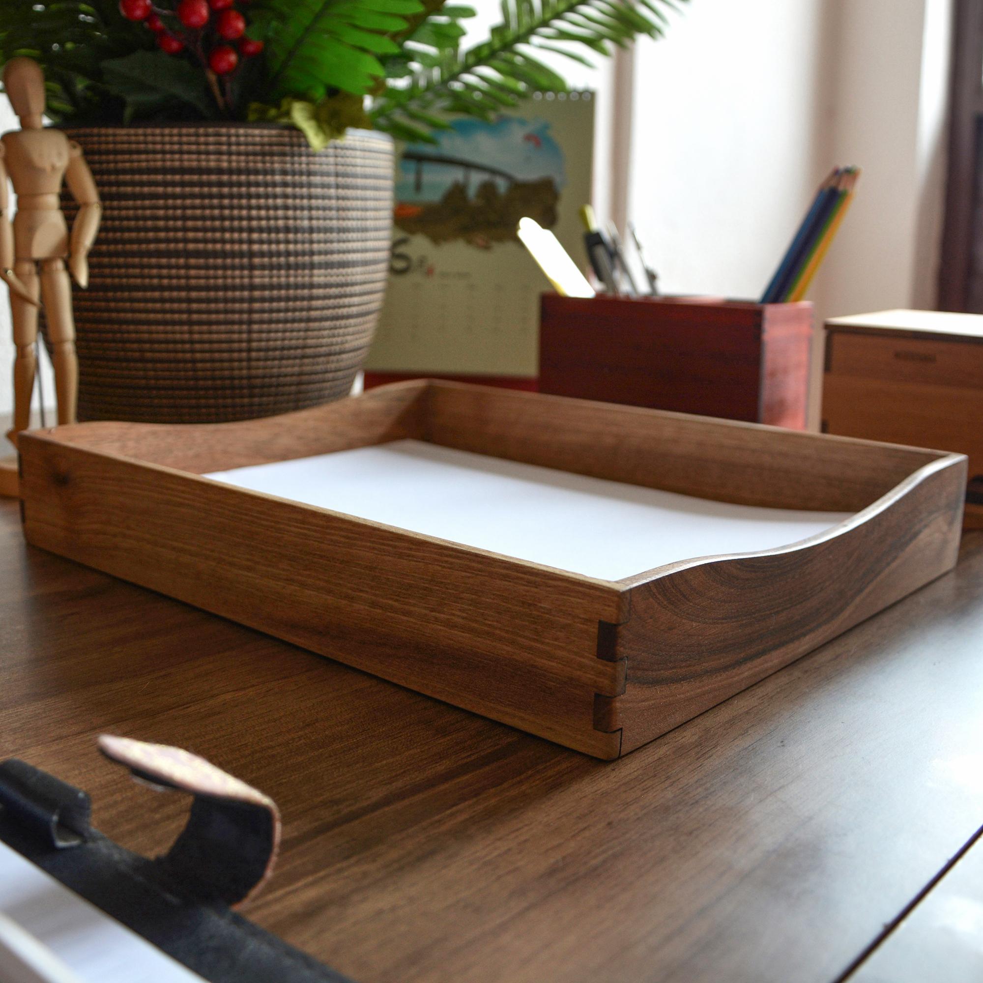 

Подставка для журналов - ореховое дерево - 31,4 x 25,9 x 5 см - WOODSAKA