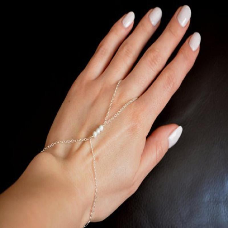 Fashion Trendy and Cool Women's White Rice Bead Versatile Accessories, Simple Imitation Pearl Finger Bracelet