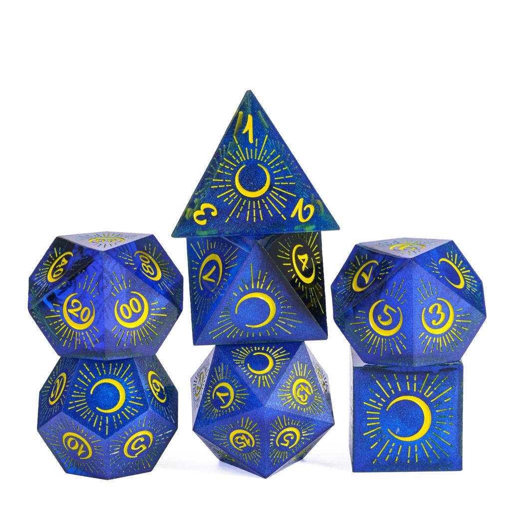 Cusdie Sharp Edges Dice DND Patterned D&D Dice Board Games 7 Handcrafted Polyhedral Dice Set for Role Playing Game Pathfinder