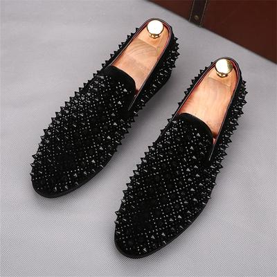 Moda Lüks Moda Erkek Zımba Yapay Elmas Yama İşlemeli Günlük Ayakkabılar Erkek Düz Loaferlar Mezuniyet Balosu Düğün Elbisesi Mezuniyet Balosu Zapatillas Hombre