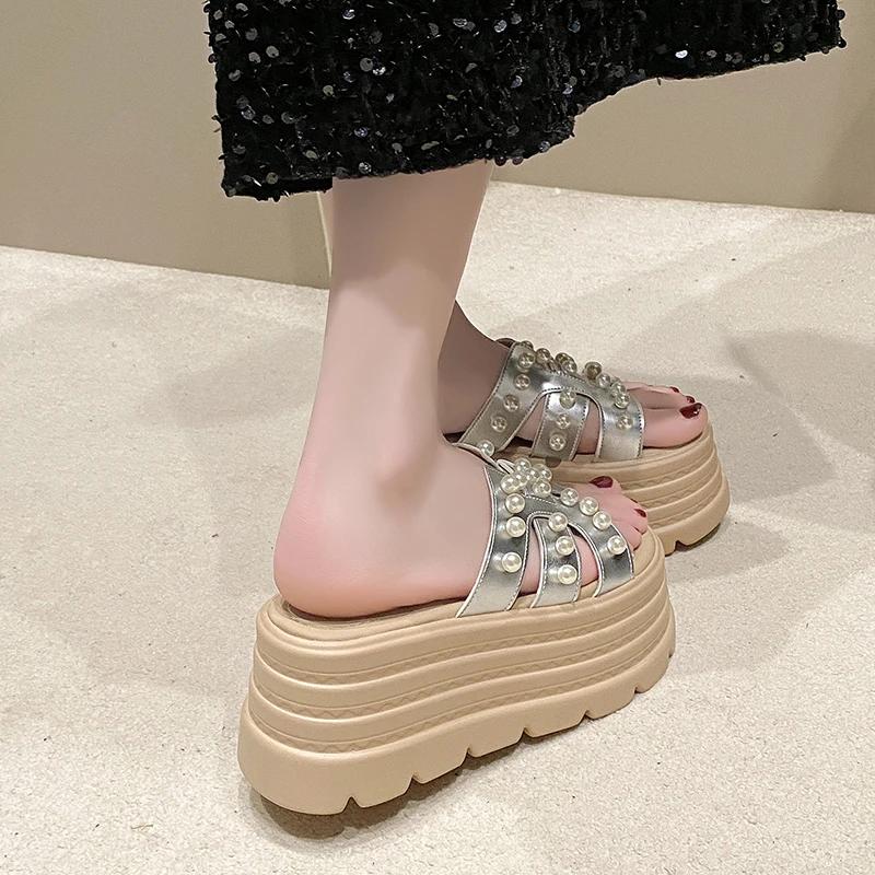 Mode 8CM Sommer Casual High Platform Sandalen Damen Mode Schwarz Hausschuhe Dicke Sohle Perle Sandalen Frau Klobige Strandschuhe Mujer