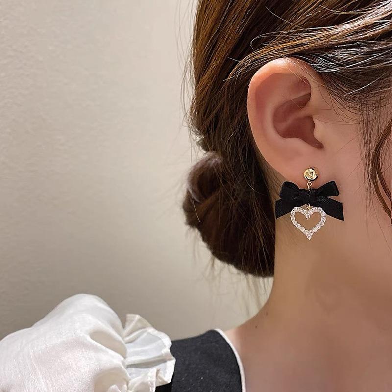 New South Korea Dongdaemun Bow Love Earrings New High-end Earrings Design Earrings Women