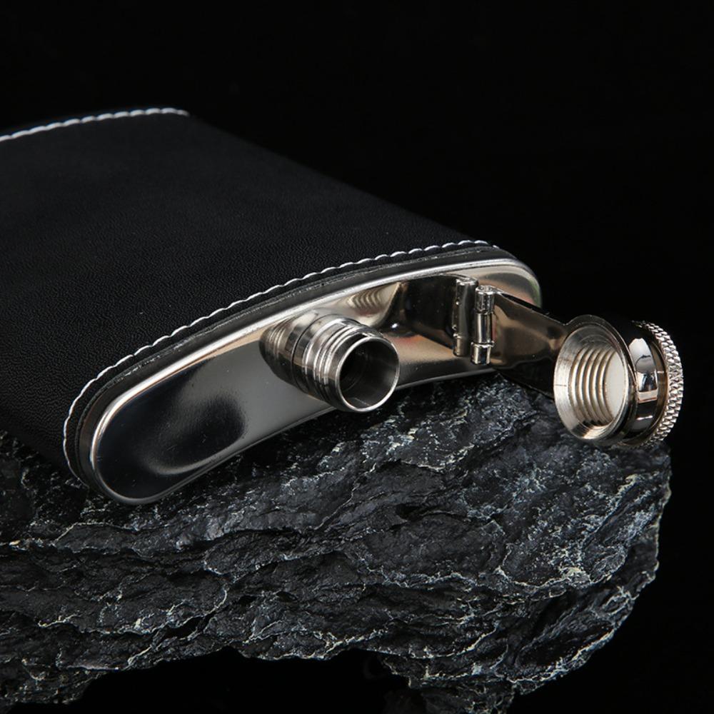 With Funnel and Cups Flagon 8 Oz Whiskey Flasks Portable Leather Texture Hip Flask  Travel