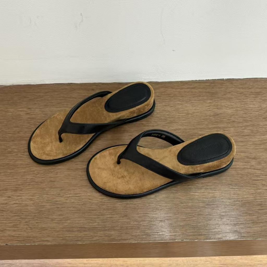 Wedge heel flip-flops shoes summer outer wear slippers 2025 new temperament versatile round head wedge heel high heel sandals women