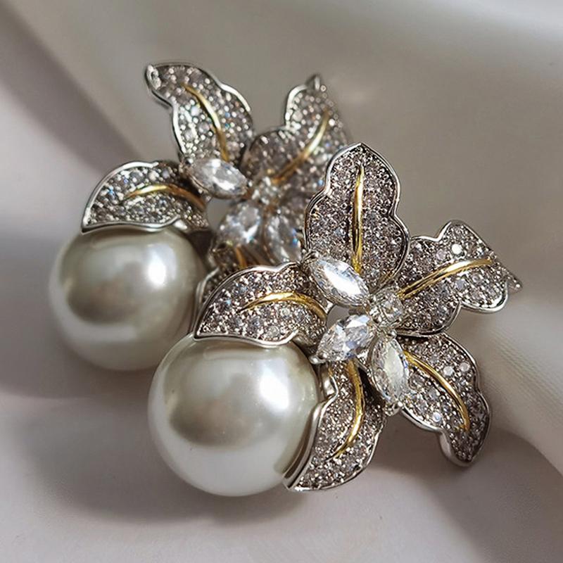 

Huitan Hot Two Tone Flower Simulated Pearl Earrings for Women Aesthetic Lady s Ear Accessories Wedding Party Statement Zircon