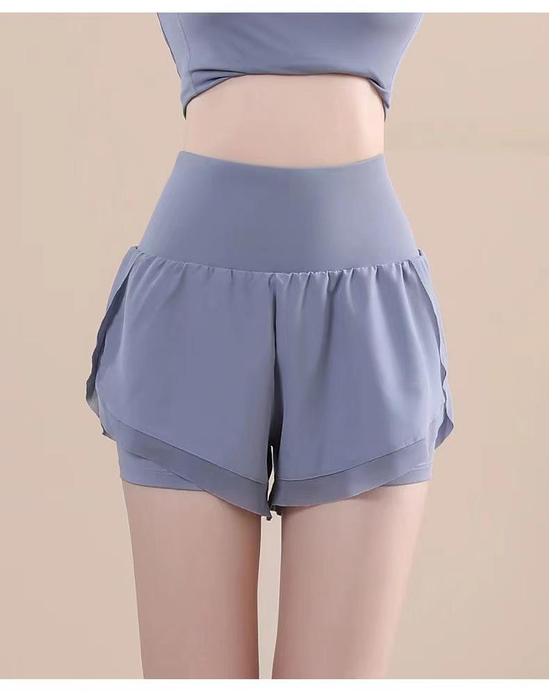 Women's High-Waist Quick-Dry Yoga Running Shorts - Slim Fit, Breathable, Fake Two-Piece, Three-Quarter Length, Loose Fit.