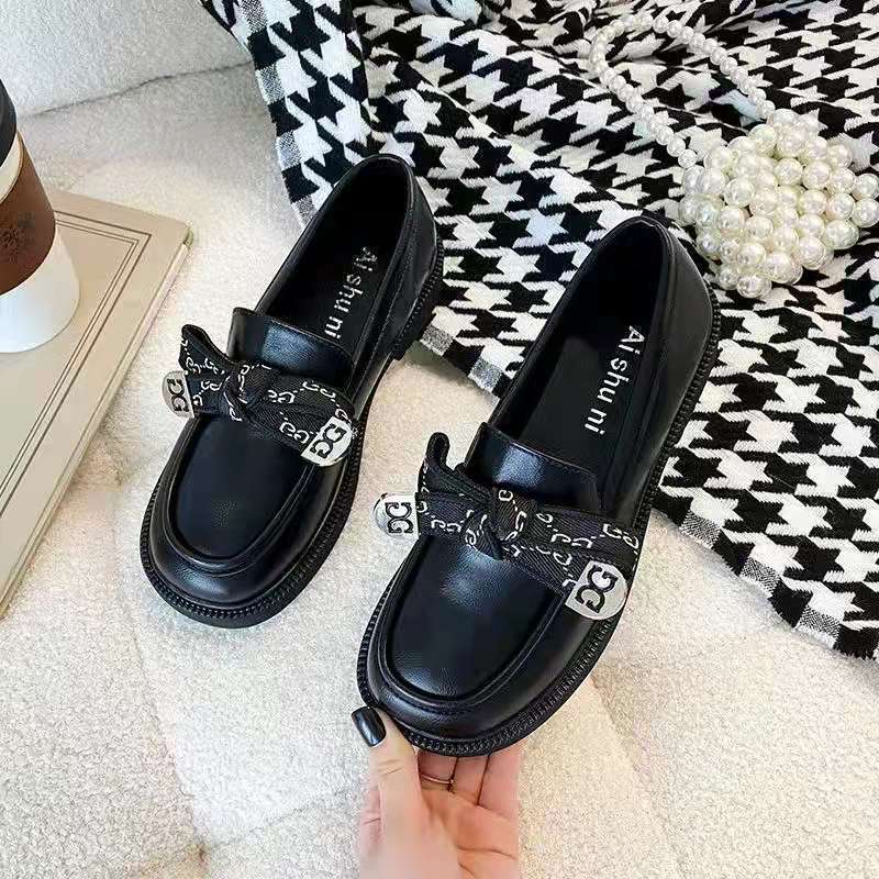 

Британский стиль плоская jk униформа маленькие кожаные туфли женские осенние новые бант универсальные туфли-бини одинарные туфли 40