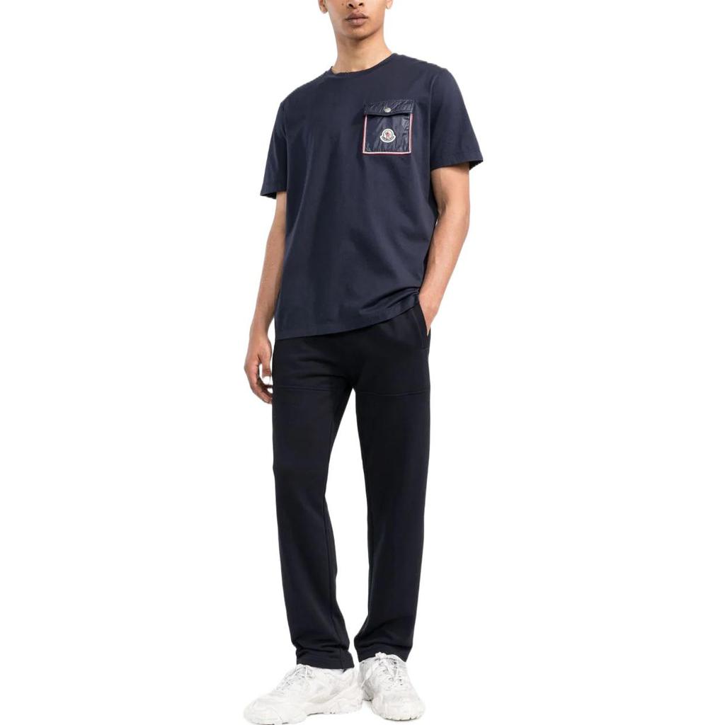 Moncler Monochrome Fitted Pocket Detail Crew Neck Short Sleeve T-Shirt Men Tops H10918C000488390Y778