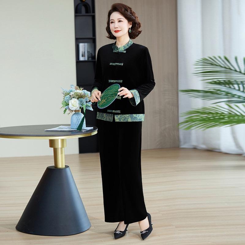 Elegant Autumn Two-Piece Suit for Stylish Middle-Aged & Elderly Women