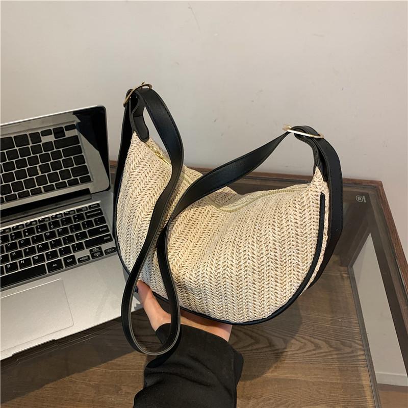 

Weaving personalized temperament small bag 2025 new trendy summer this year popular foreign style portable shoulder armpit small bag