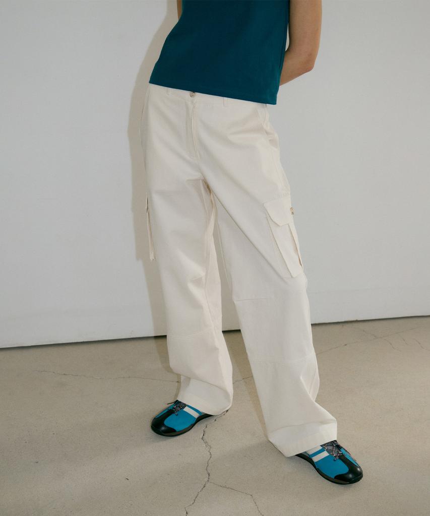 AUTHENTI Low-Rise Cargo Pants_Ivory