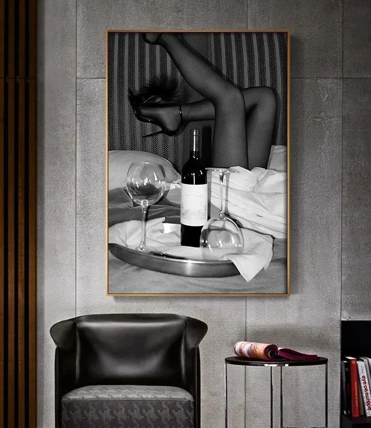 Retro Trendy Newspapers Girl Bar Magazine Cover Aesthetic Poster Print Wall Art Pictures Canvas Painting Living Room Home Decor