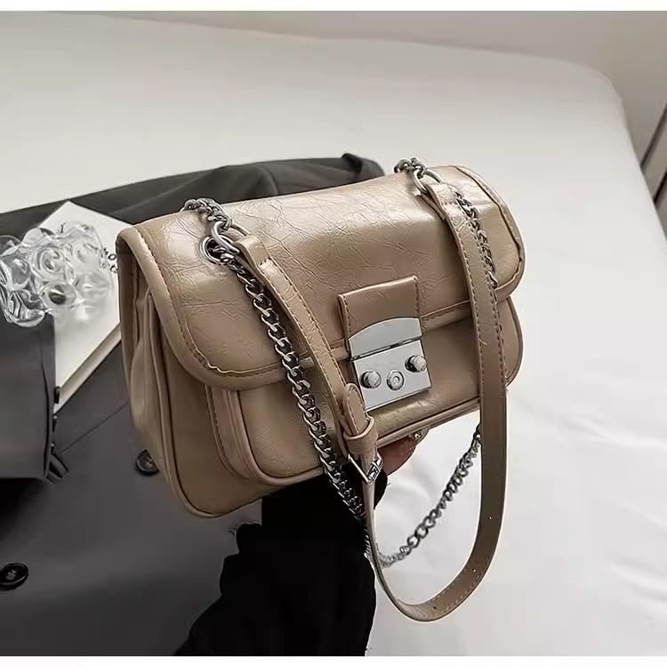 Women's PU Leather Shoulder Bag Crossbody Bag and Travel Bag Luxury Brand Chain Bag
