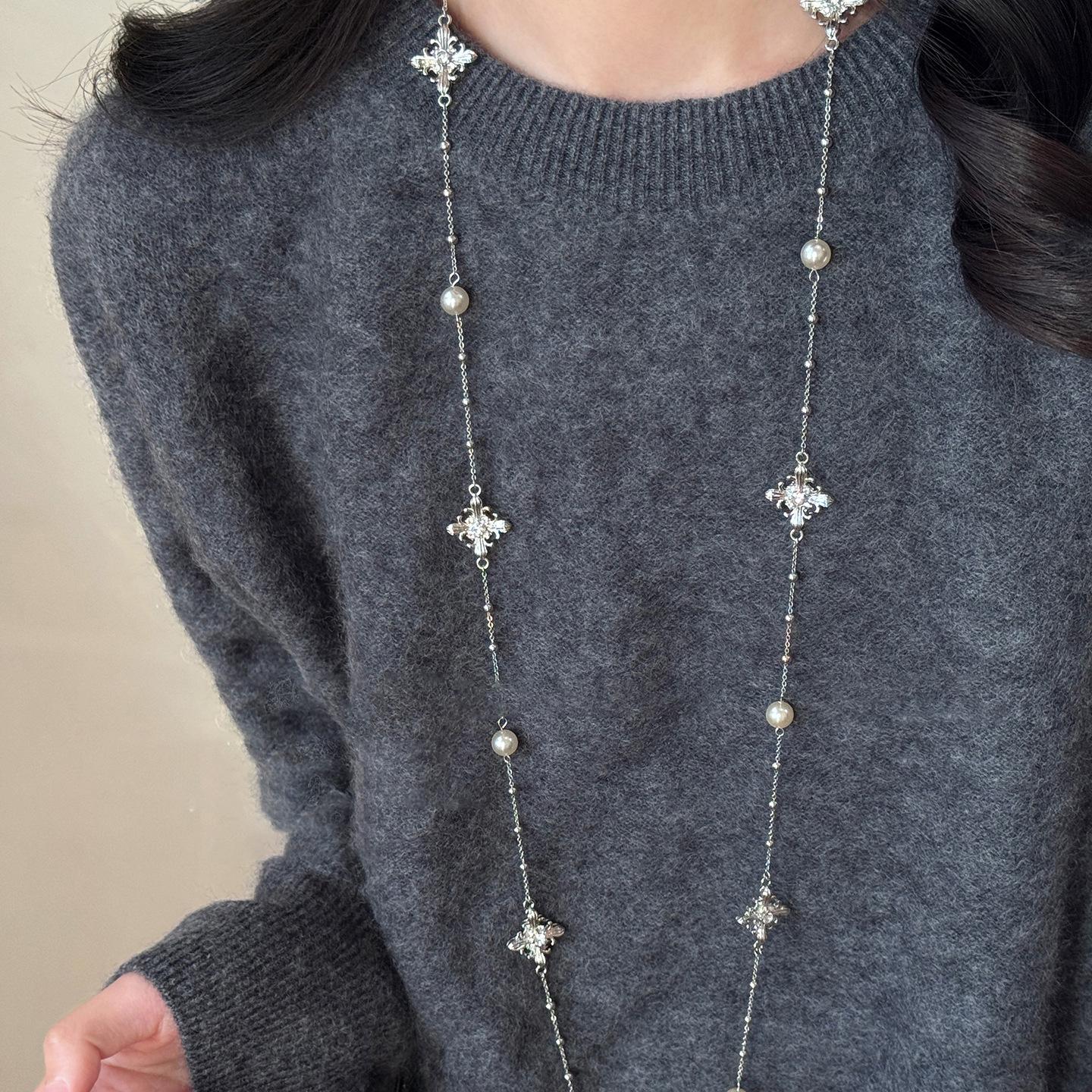 

Универсальное ожерелье-крест с бриллиантами и жемчугом - Легкая роскошная многослойная цепочка для свитера на осень/зиму