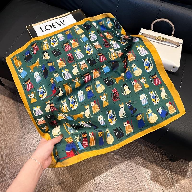 New silk scarf women's fashion versatile high-end small square scarf Korean version neck protection scarf spring and autumn retro scarf binding bag