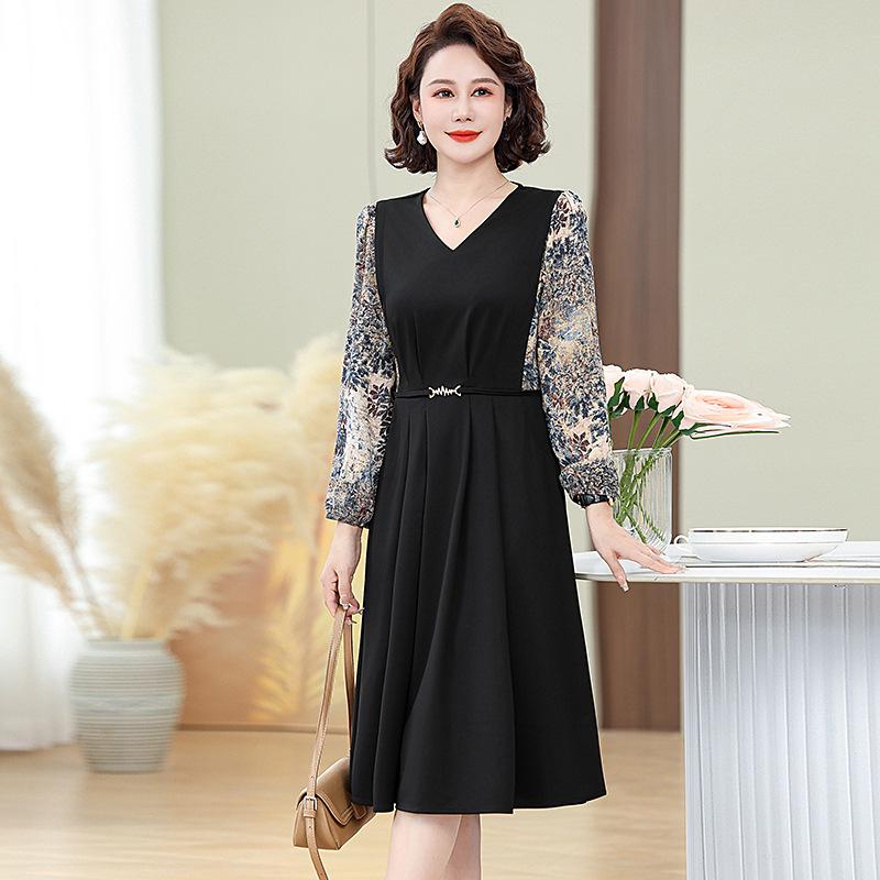 

Stylish Mid-Sleeve Patchwork Dress – Slimming Waist-Cinched Design for Middle-Aged Women XXXL (121-132 jin) чорний