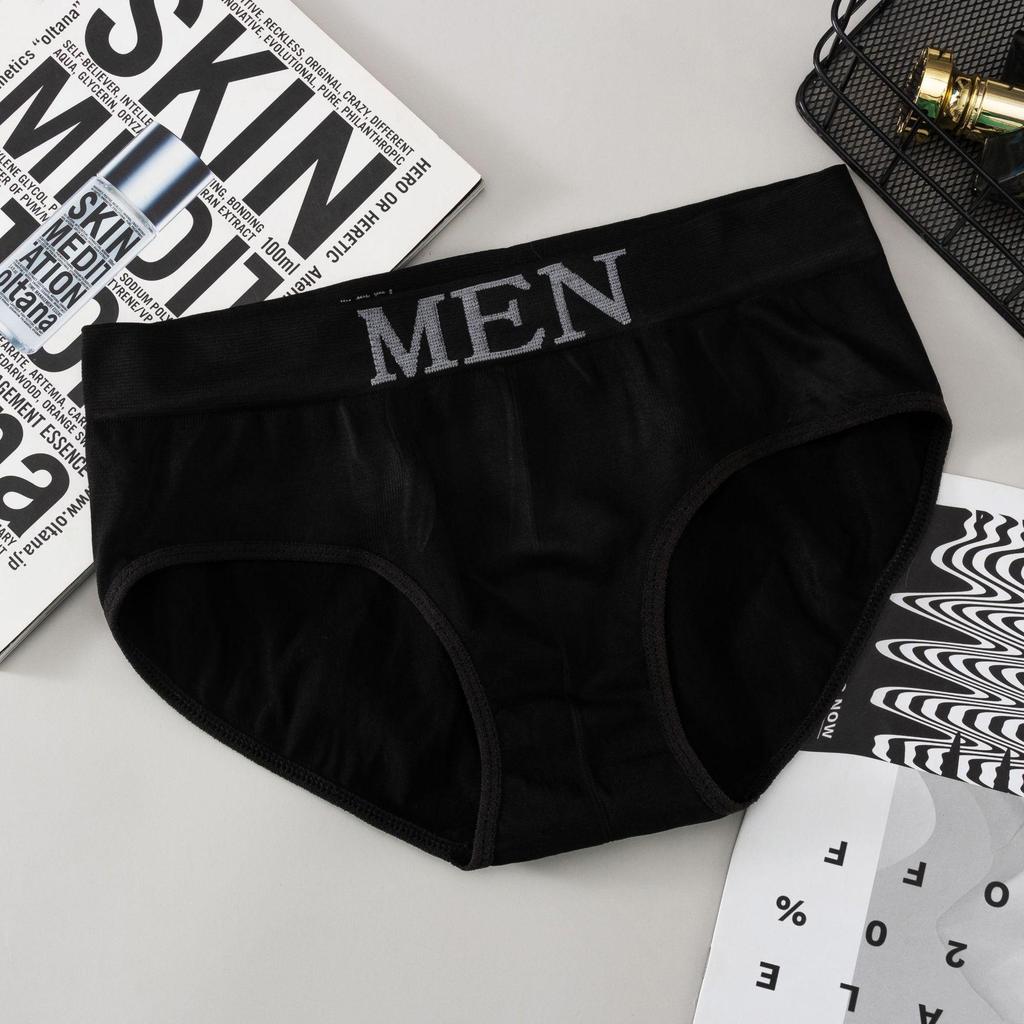 Men's Plus Size Mid-Waist Seamless Breathable Sport Briefs