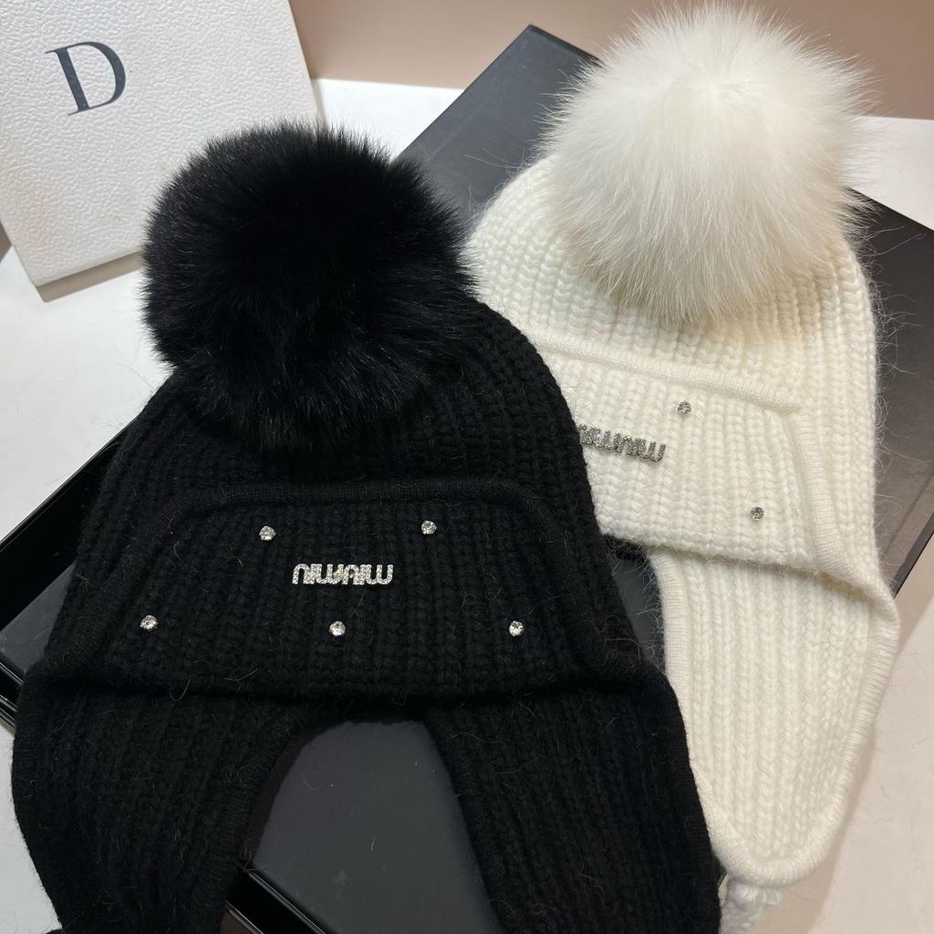 Iceland Big Fox Hairball Rabbit Hair Ear Protection Hat Winter Light Luxury Rhinestone Min Velvet Warm Knitted Hat Women