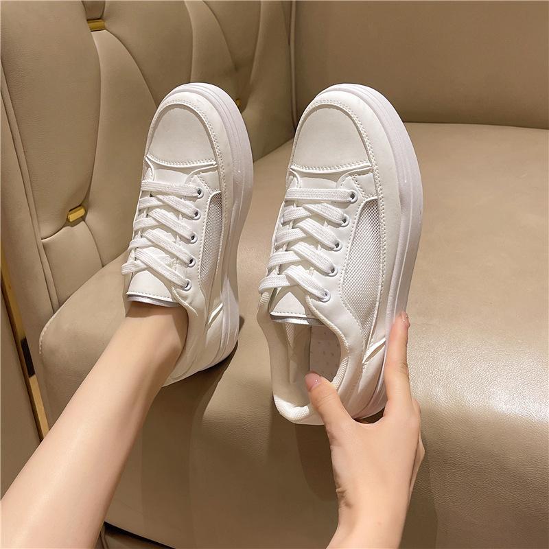 Little white shoes women's summer 2025 summer Internet celebrity board shoes versatile explosion spring and autumn new dad ins sports white shoes