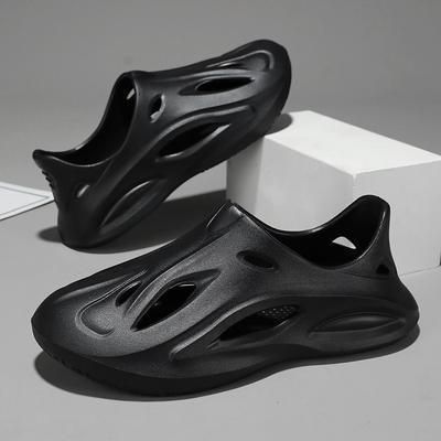 New Hole Shoes Men's Wear Breathable Trend Stepping On Shit Feeling Casual Sports Non-slip Coconut Bag Head Hole Shoes Men