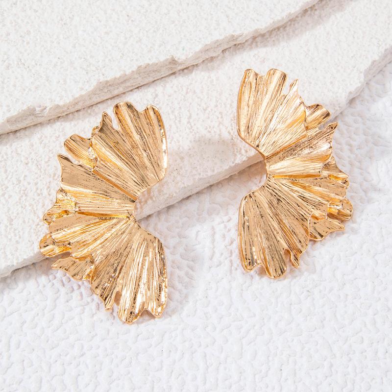 New, creative big flower alloy earrings, temperament metal petal geometric earrings