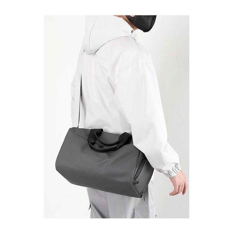 Short Distance Travel Bag Shoulder Messenger Bag Men's Casual Large Capacity Dry And Wet Separation Salute Fitness Bag Travel Bag