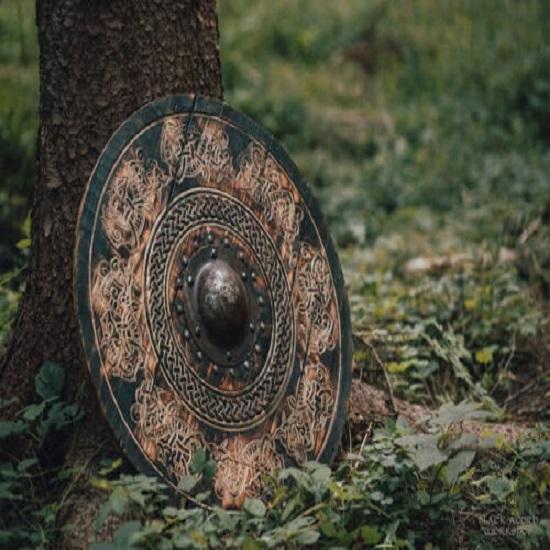 60.96 Cm Viking Wooden Shield with Carved Scandinavian Ornament Drake, Shield Imprint