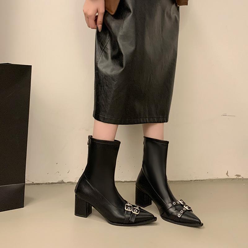 2025 Autumn and Winter Pointed Belt Buckle Thick Heel Short Boots Women's European and American Style High Heel Rear Zipper Super Soft Leathe