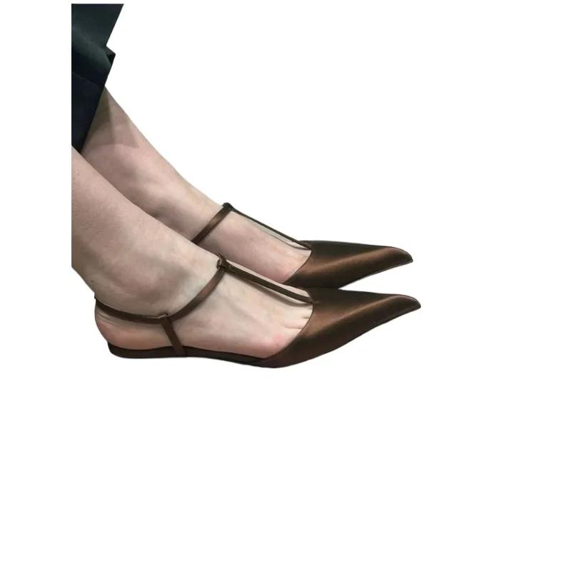 2025 New Women's Shoes Closed Toe Women's Sandals Summer Hollow Buckle Solid Outdoor Casual Beach Flat Large Size Sandals