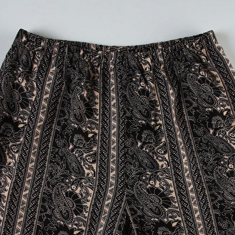 Женские брюки с абстрактным принтом — фото 11