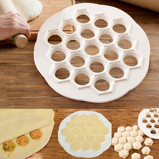 19 Löcher Form Teig Ravioli Knödel Maker Küche Presse Cutter Kochwerkzeug