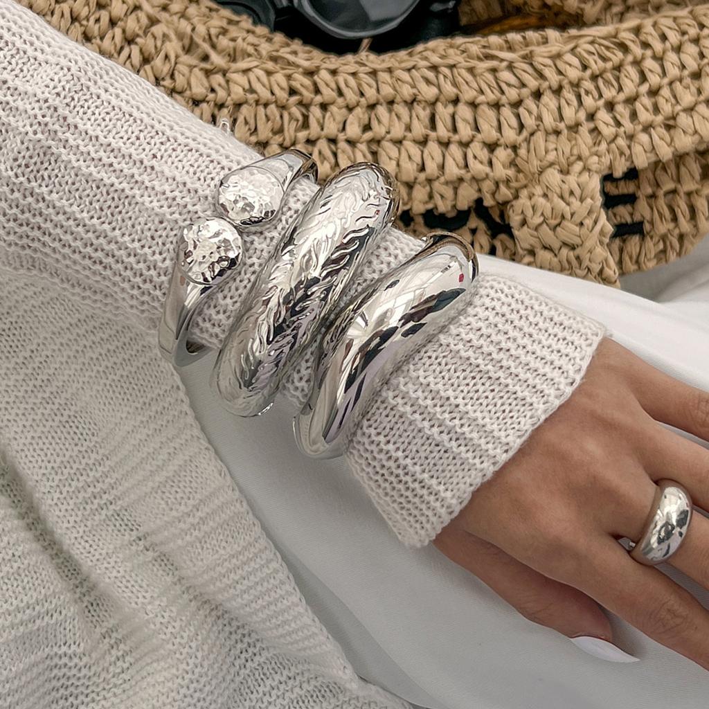 Wind Irregular Metal Smooth Bracelet Bracelet Design Water-Sensitive Corrugated Spring Bracelet