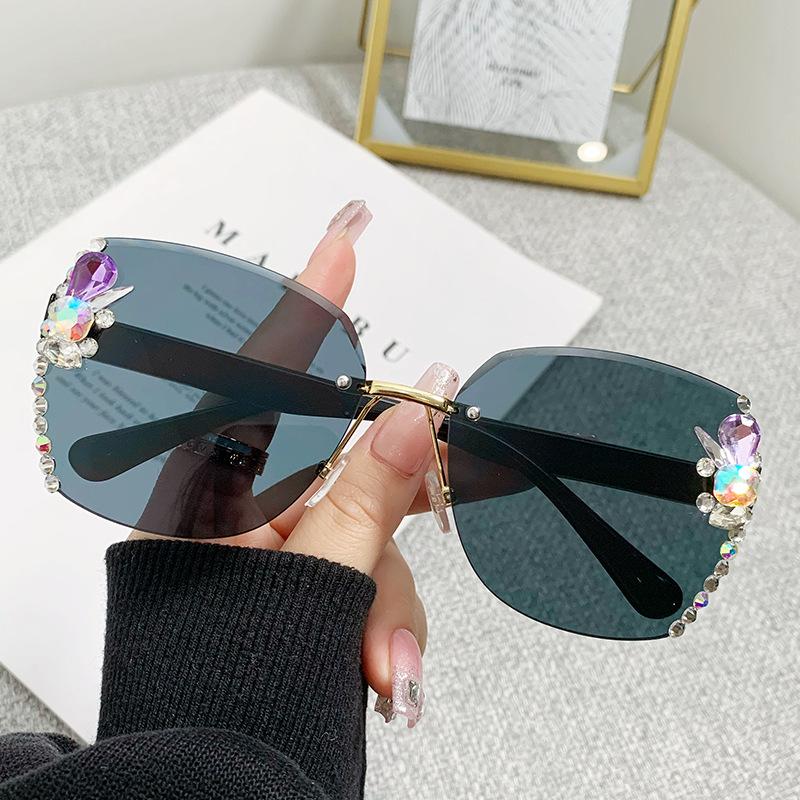 Frameless Cut Edged Diamond Clad Sunglasses Women's UV Sunglasses Marine Sunglasses