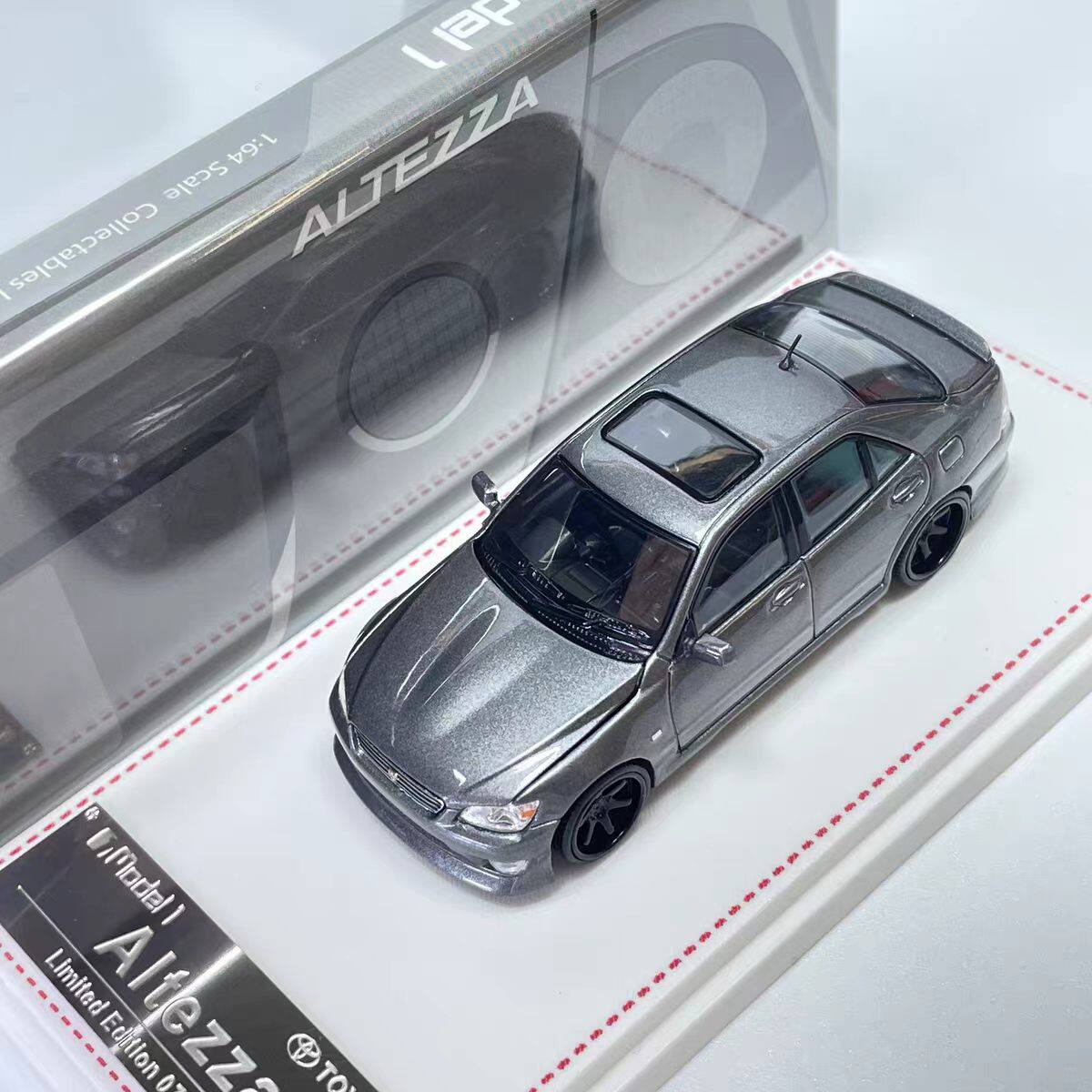

Diecast FH 1:64 Scale Toyota Altezza RS200 SXE10 Alloy Car Model