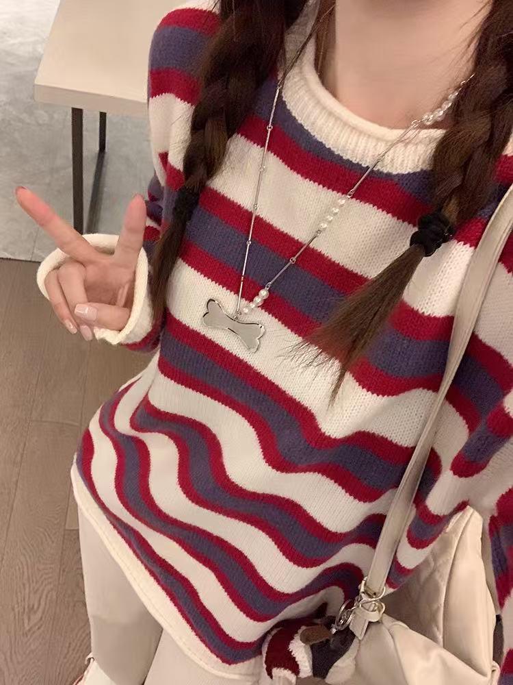 2026 New Academy Style Red Wool Stripe Women's Sweater - Age-Reducing, Warm for Autumn/Winter