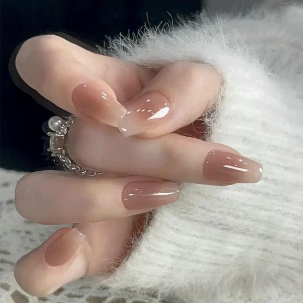 Simple French Gradient Detachable Press-On Nails: Short, Whitening False Nail Tips.