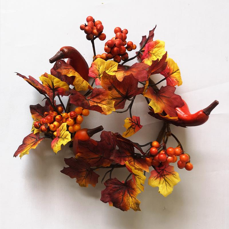 

Креативный плетеный венок из тыкв, ягод и кленовых листьев: Украшение на дверь на Хэллоуин