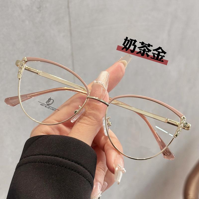 Fashion Cat Eye Glasses Frames for Women Blue Light Blocking Computer Eyewear Stylish Female Eyeglass Frames