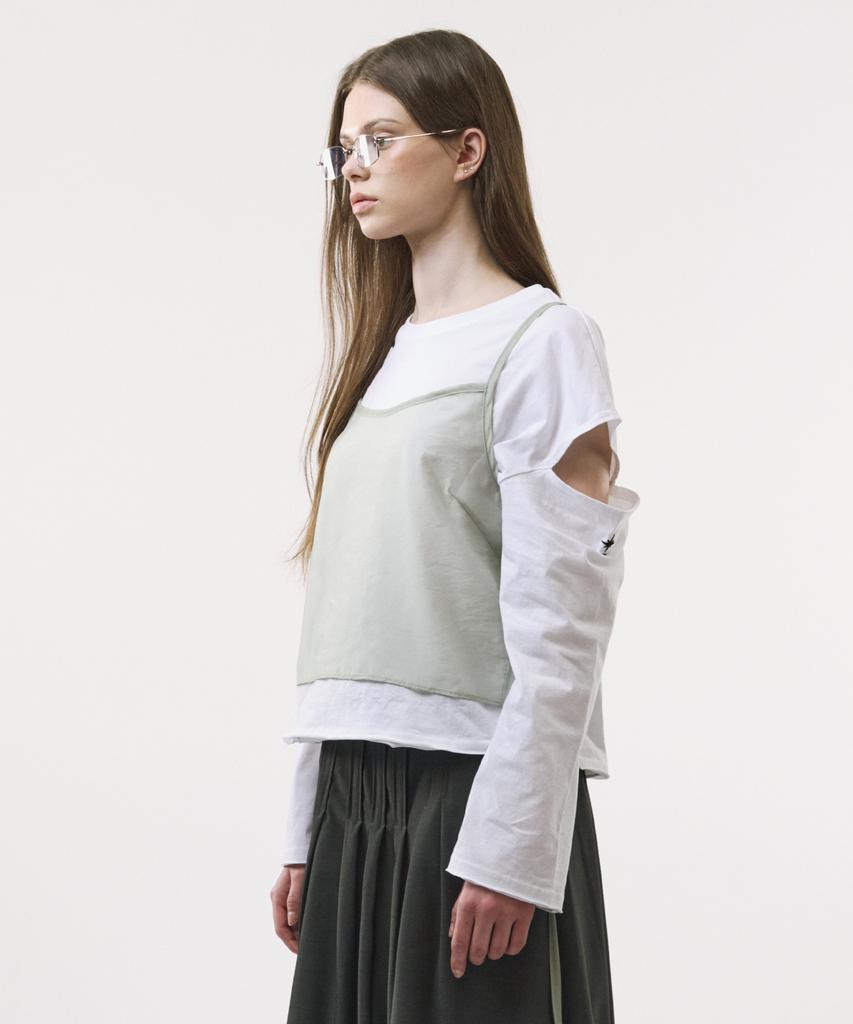 Podeowedeo Cutout Shoulder T-Shirt (White)
