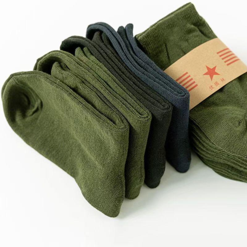 

Мужские прочные носки до середины икры военного зеленого цвета, устойчивые к запаху - Теплая защита для четырех сезонов для мужчин среднего и пожилого возраста. One Size [36-43]