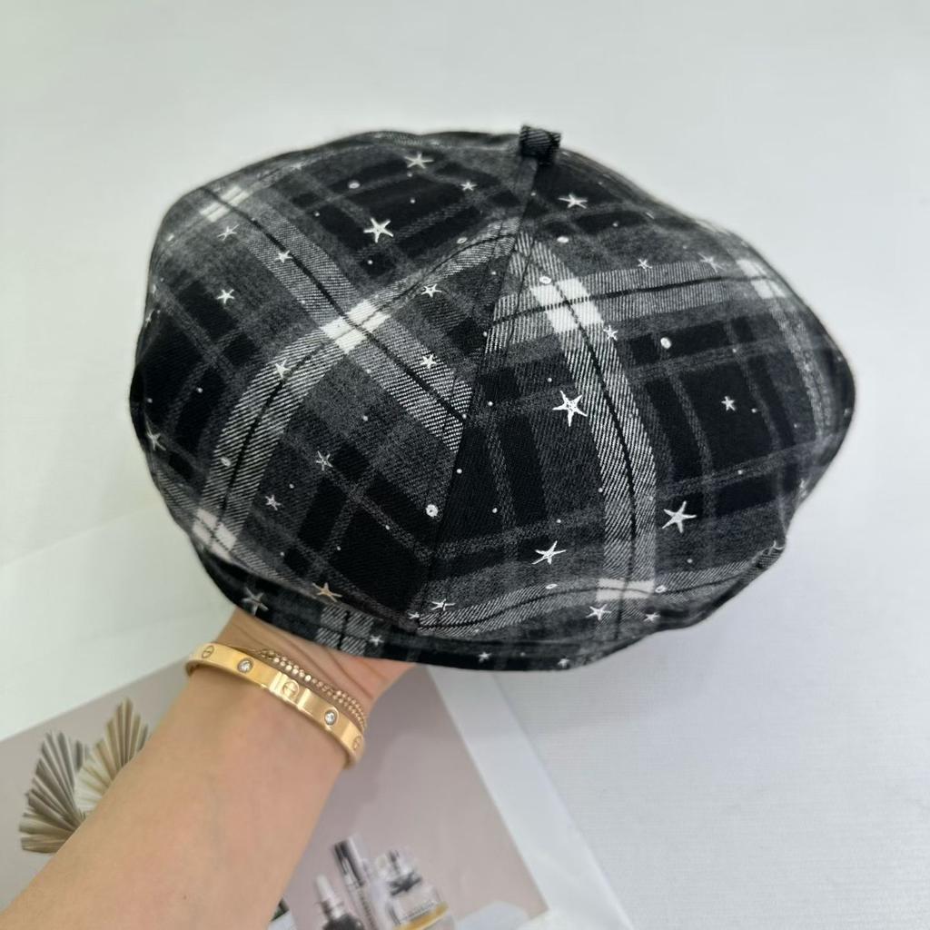 Beret women's new autumn woolen British retro plaid bud hat literary sweet cool painter hat tide