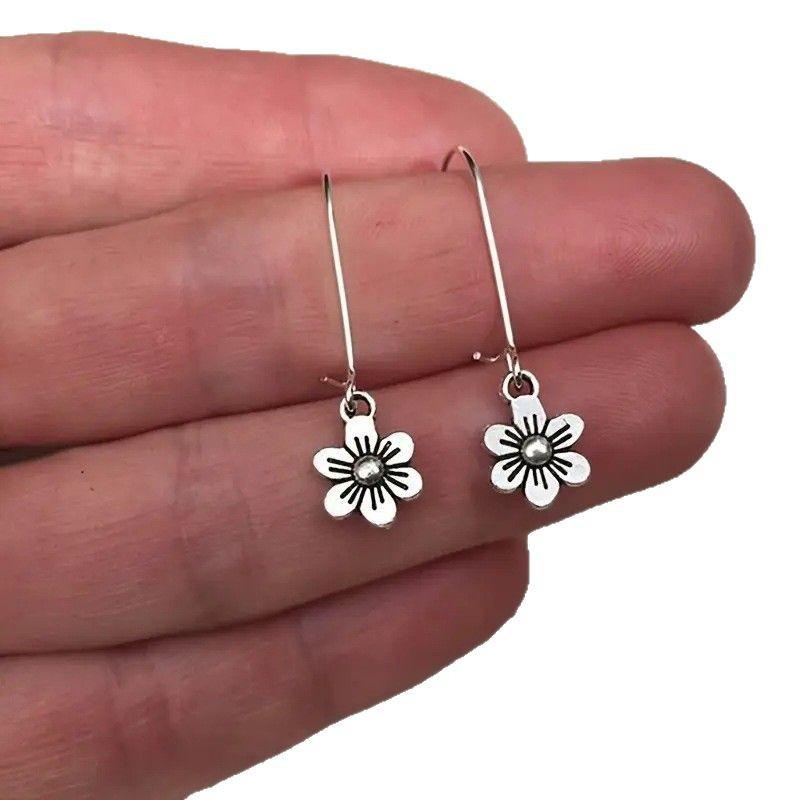 Antique Silver Daisy Pendant Earrings - Women's Cute Fashion Jewelry