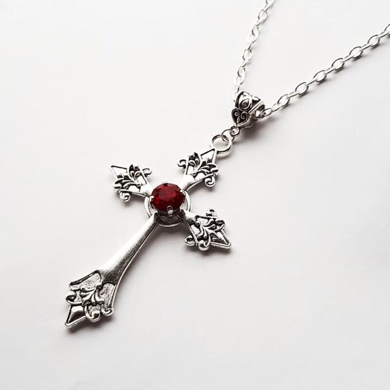European  American Gothic Diamond Necklace with Cross and Flower Pattern
