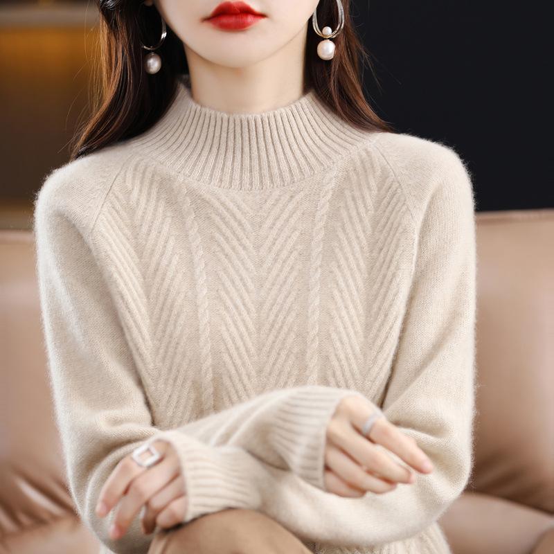 Autumn and Winter Plus Size Women's Loose Short Sweater Inside Casual Comfortable Thickened Bottom Shirt Pullover Solid Colour Round Neck Inside