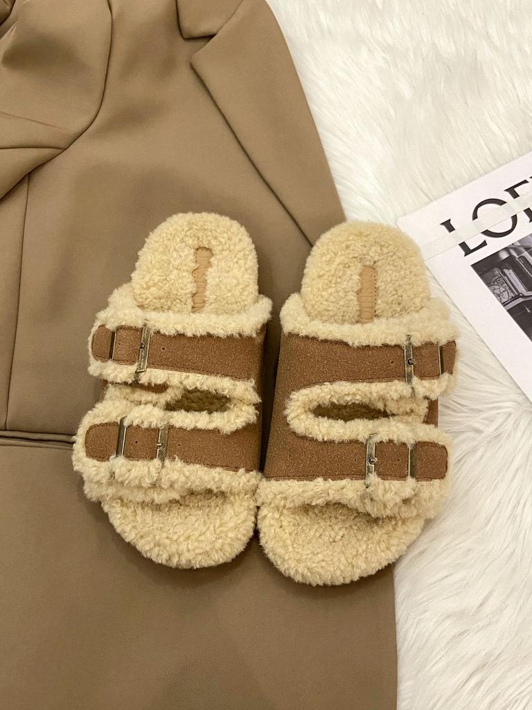 2025 autumn and winter new design sense niche fluffy slippers women wear French retro soft bottom casual Boken slippers
