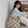 Cozy Check Shoulder Bag _ [Butterscotch]