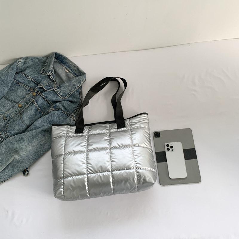 Popular and fashionable large-capacity cotton clothes, tote bags, women's bags, winter casual versatile underarm shoulder bags